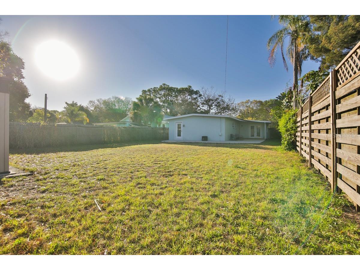 2181 Hyde Park Street Sarasota FL 34239 A4687745 image17