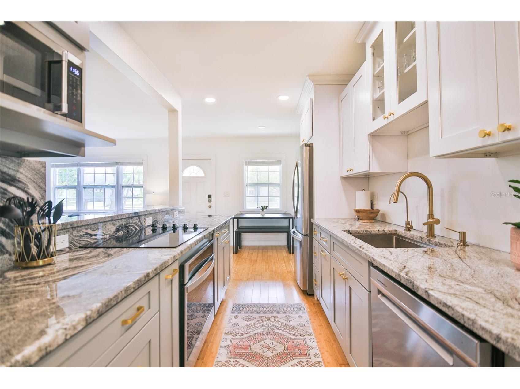 2181 Hyde Park Street Sarasota FL 34239 A4687745 image6