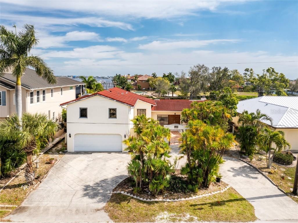 2181 Palm Tree Drive Punta Gorda FL 33950 C7487413 image1