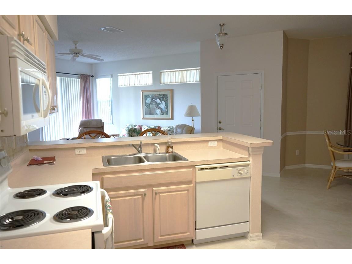 2182 Acadia Greens Drive #66 Sun City Center FL 33573 TB8432606 image13