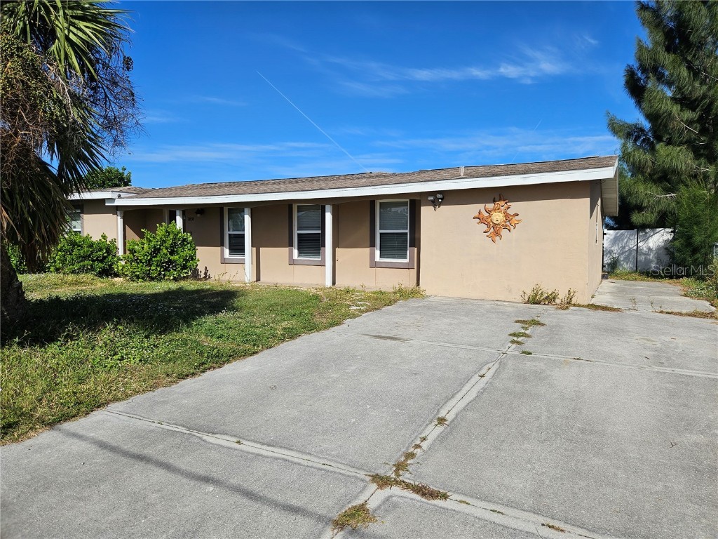 21838 Edgewater Drive Port Charlotte FL 33952 D6133769 image1