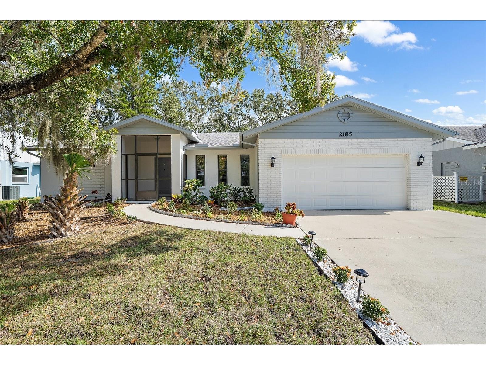 2185 Cork Oak Street E Sarasota FL 34232 R4910883 image1