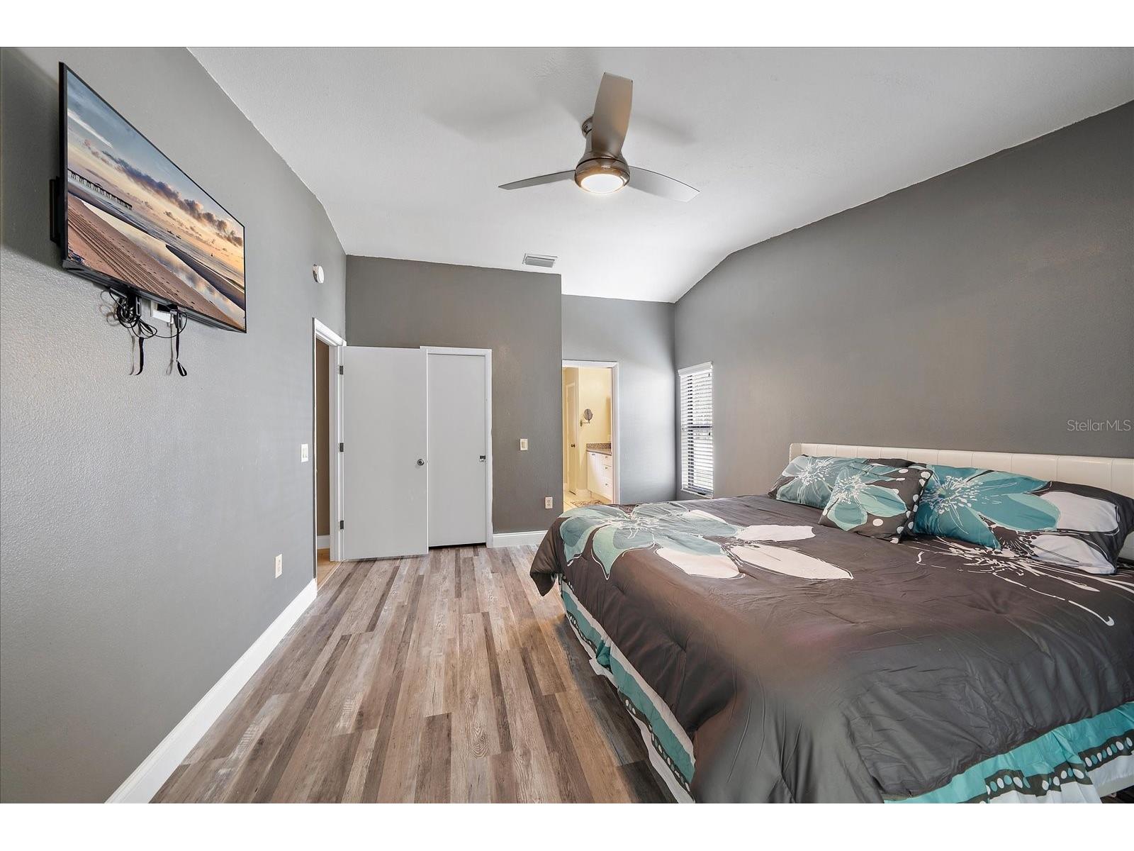 2185 Cork Oak Street E Sarasota FL 34232 R4910883 image5