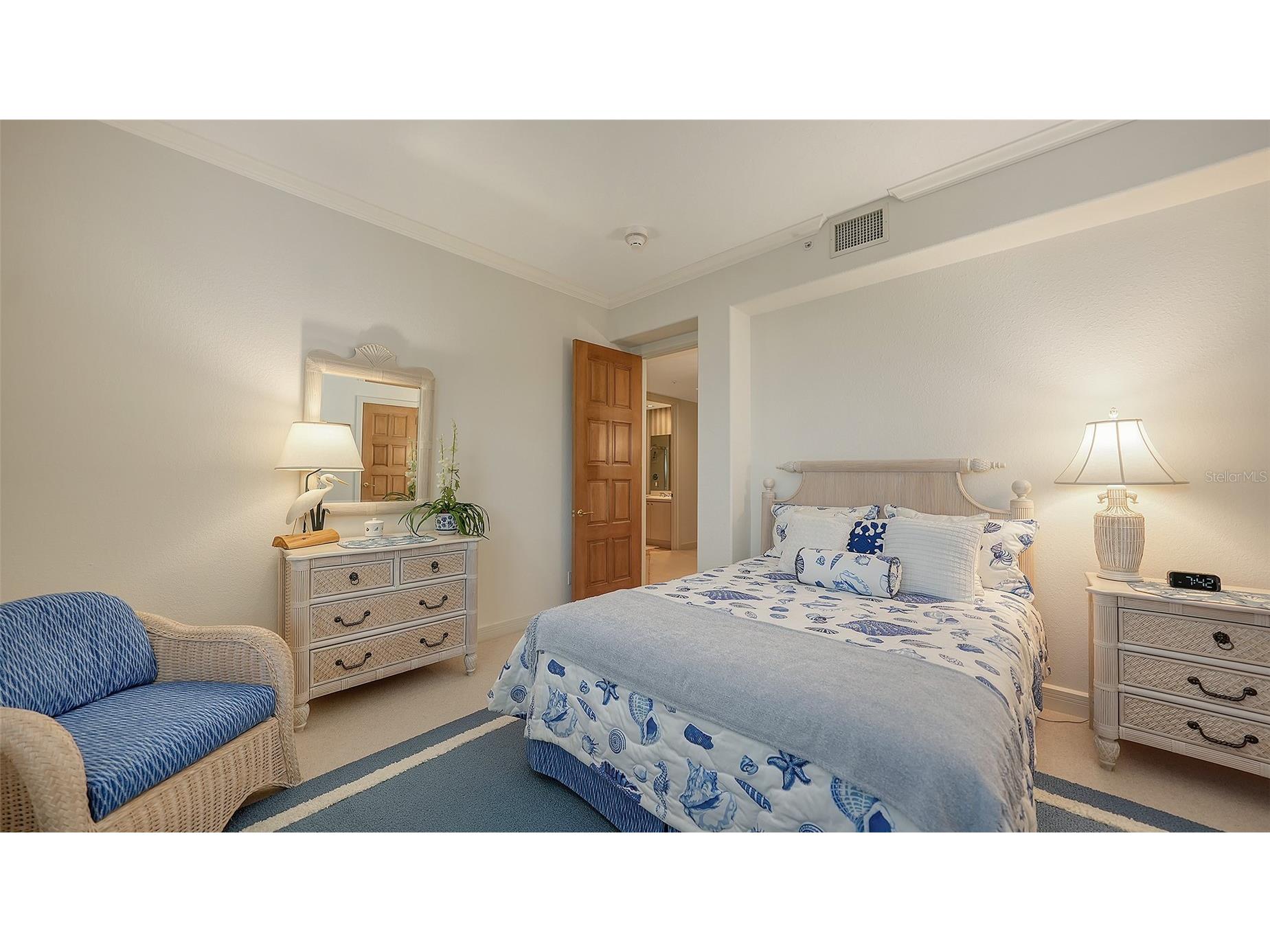 2185 Gulf Of Mexico Drive #223 Longboat Key FL 34228 - GULF OF MEXICO A4685872 image24