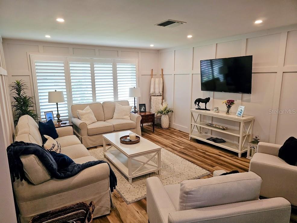 2186 Oak Grove Drive Clearwater FL 33764 TB8507622 image4