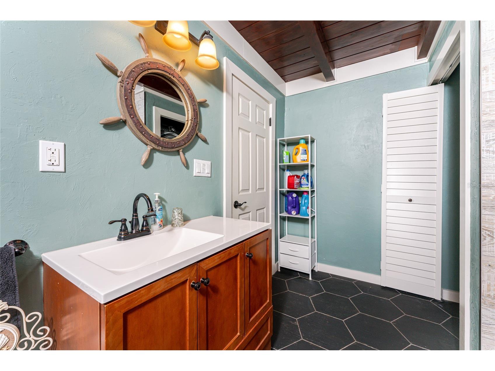 2186 Oyster Creek Drive Englewood FL 34224 - OYSTER CREEK D6146220 image32