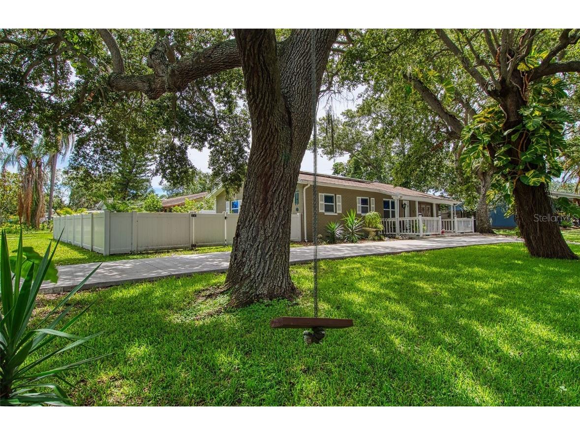 2187 Isabelle Street Largo FL 33774 U8202606 image1