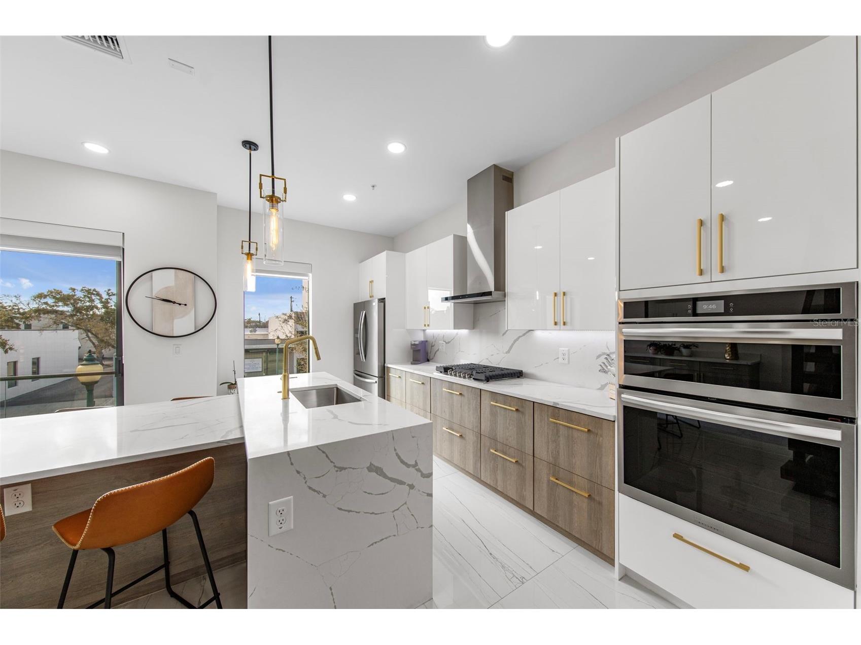 2187 Main Street Sarasota FL 34237 C7522020 image15