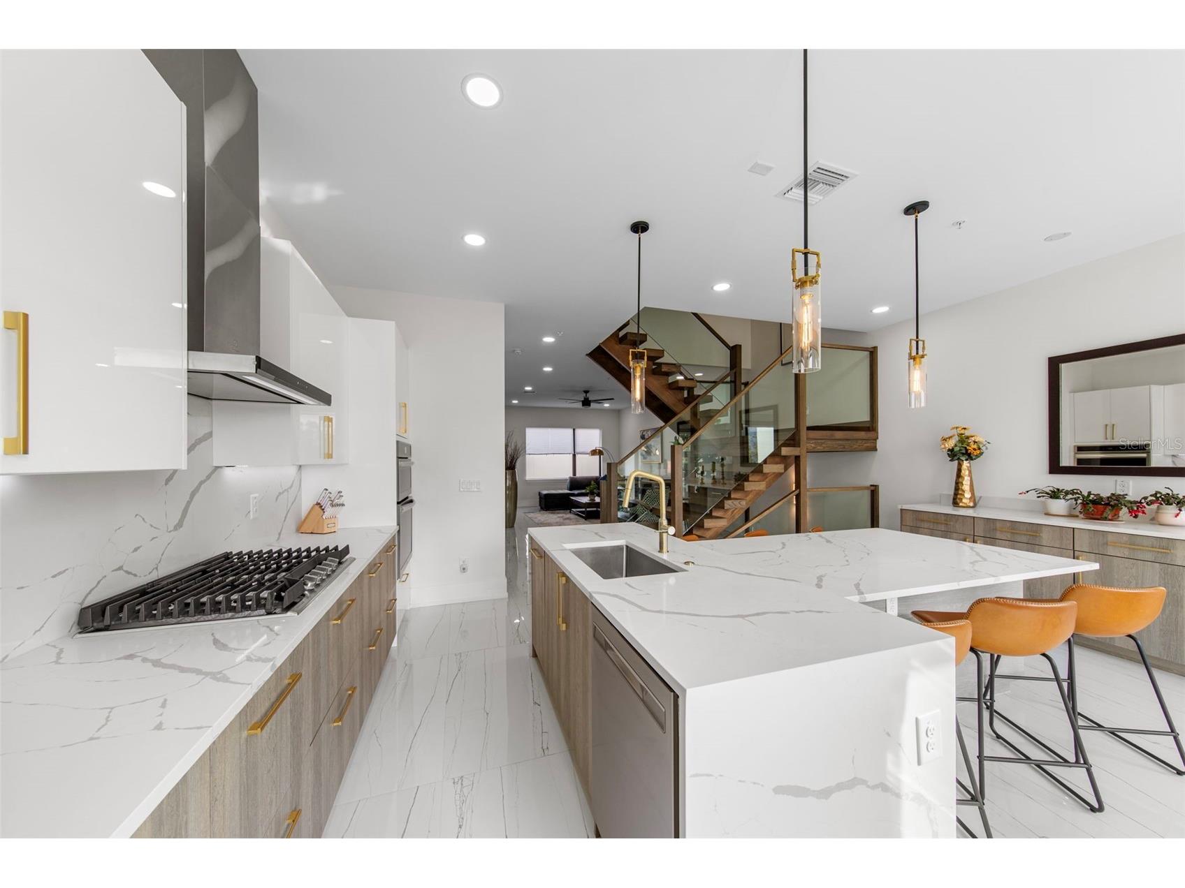 2187 Main Street Sarasota FL 34237 C7522020 image17