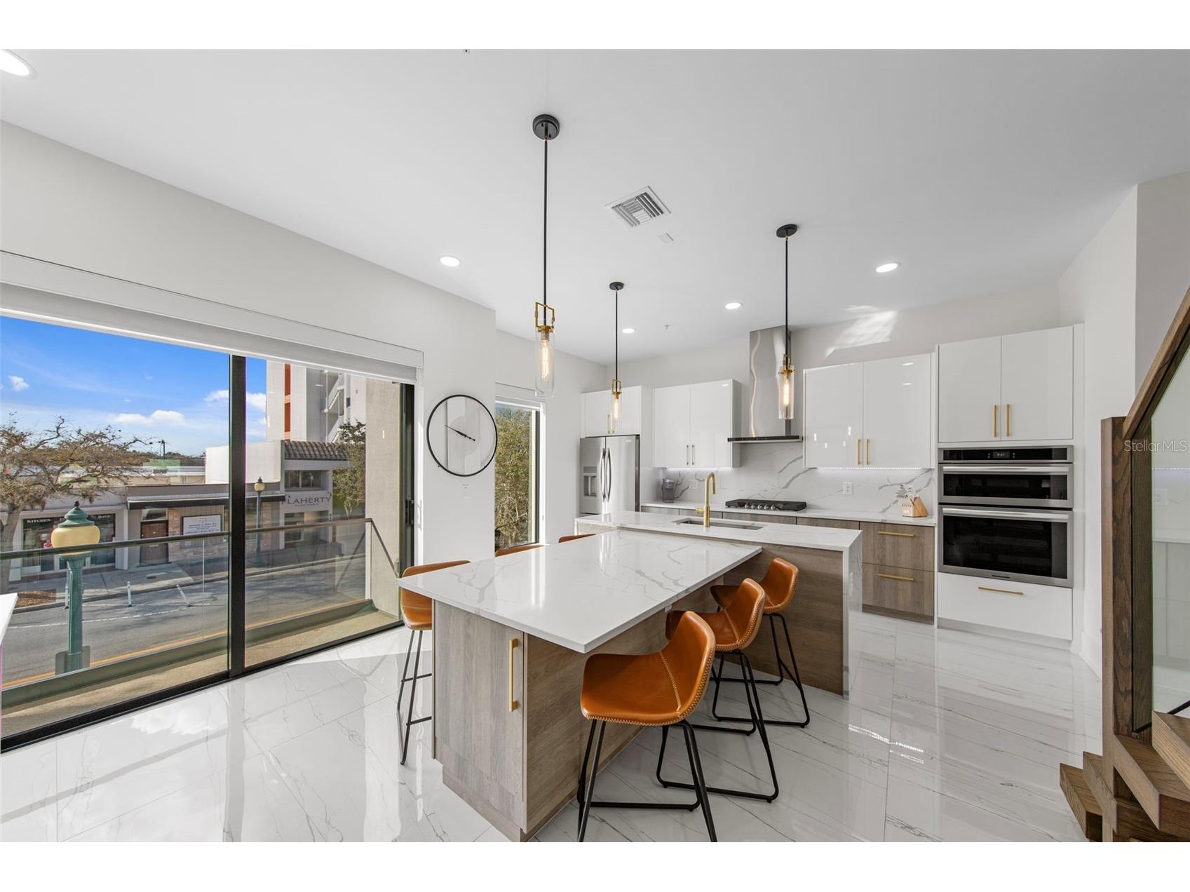 2187 Main Street Sarasota FL 34237 C7522020 image19