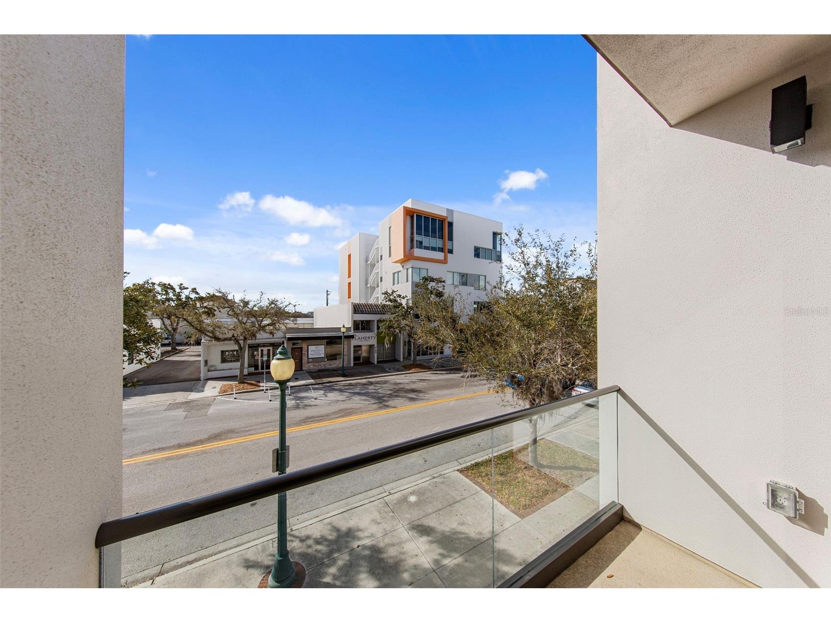 2187 Main Street Sarasota FL 34237 C7522020 image21