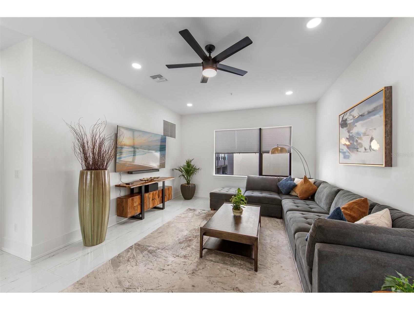 2187 Main Street Sarasota FL 34237 C7522020 image24