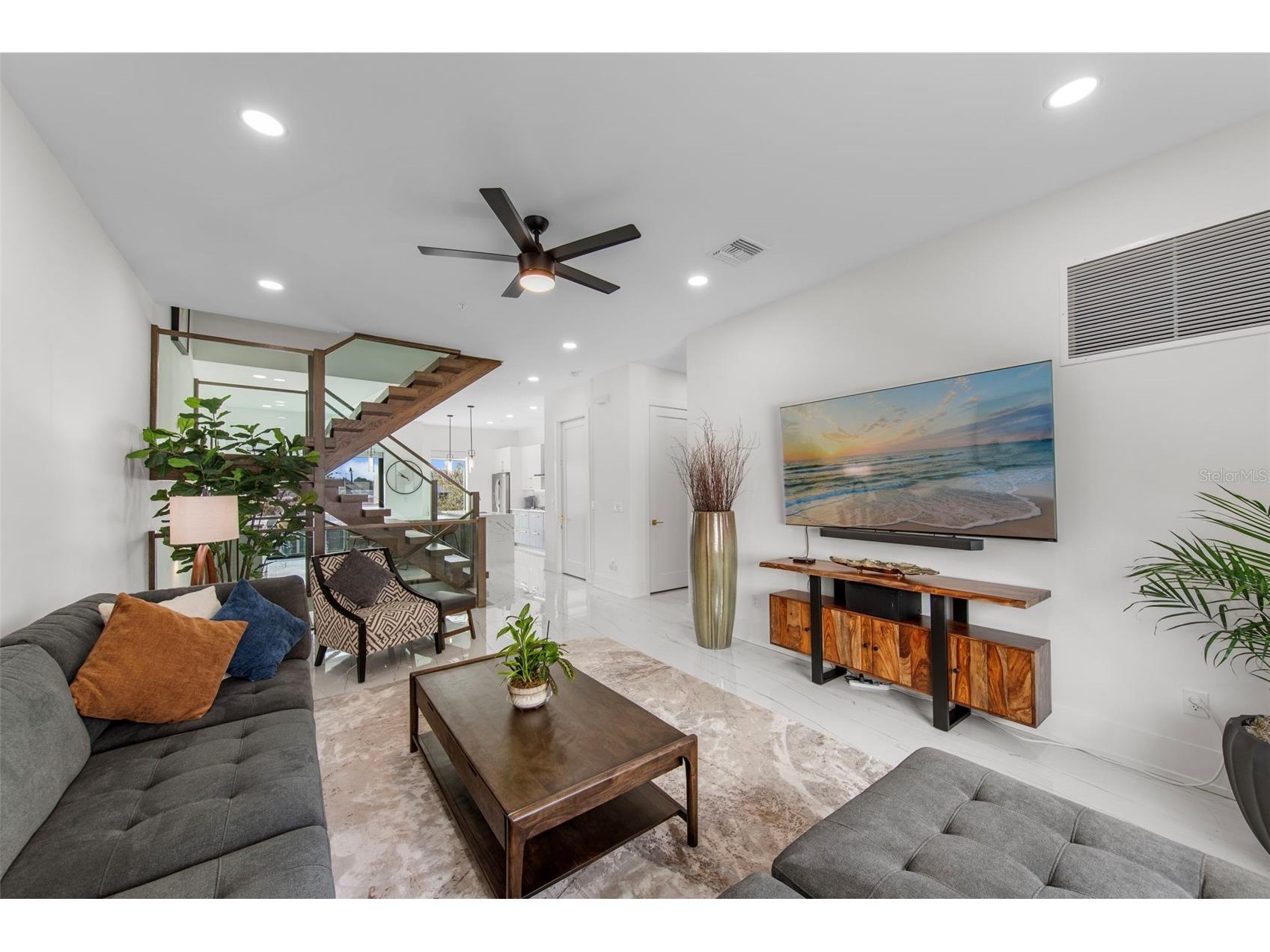 2187 Main Street Sarasota FL 34237 C7522020 image26