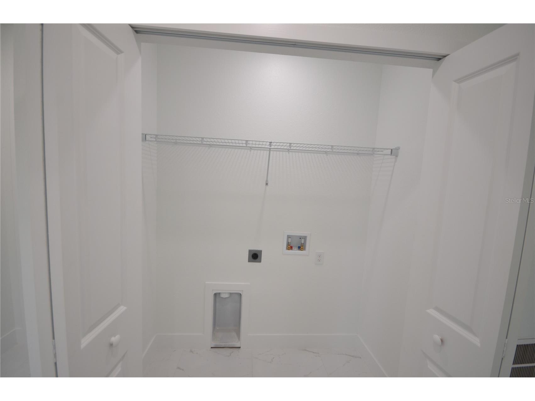 2188 Barker Boulevard Fort Myers FL 33916 O6403276 image10