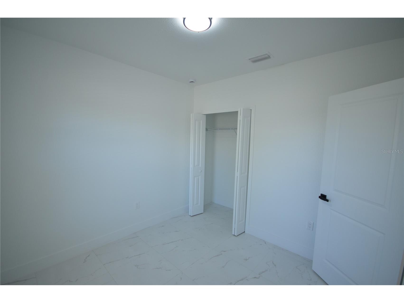 2188 Barker Boulevard Fort Myers FL 33916 O6403276 image7