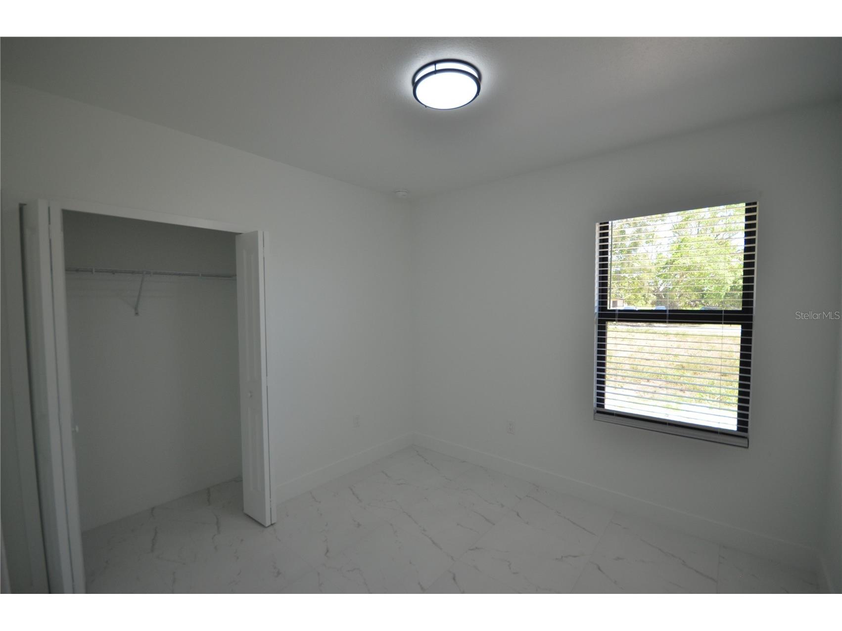 2188 Barker Boulevard Fort Myers FL 33916 O6403276 image8