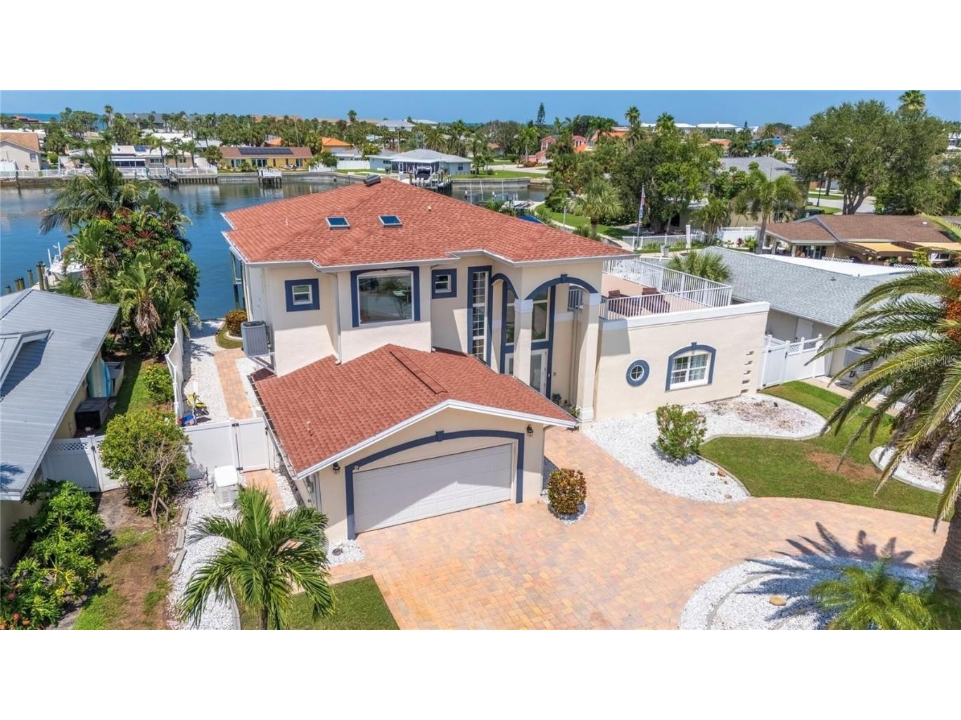 2188 Louisa Drive Belleair Beach FL 33786 TB8422758 image1