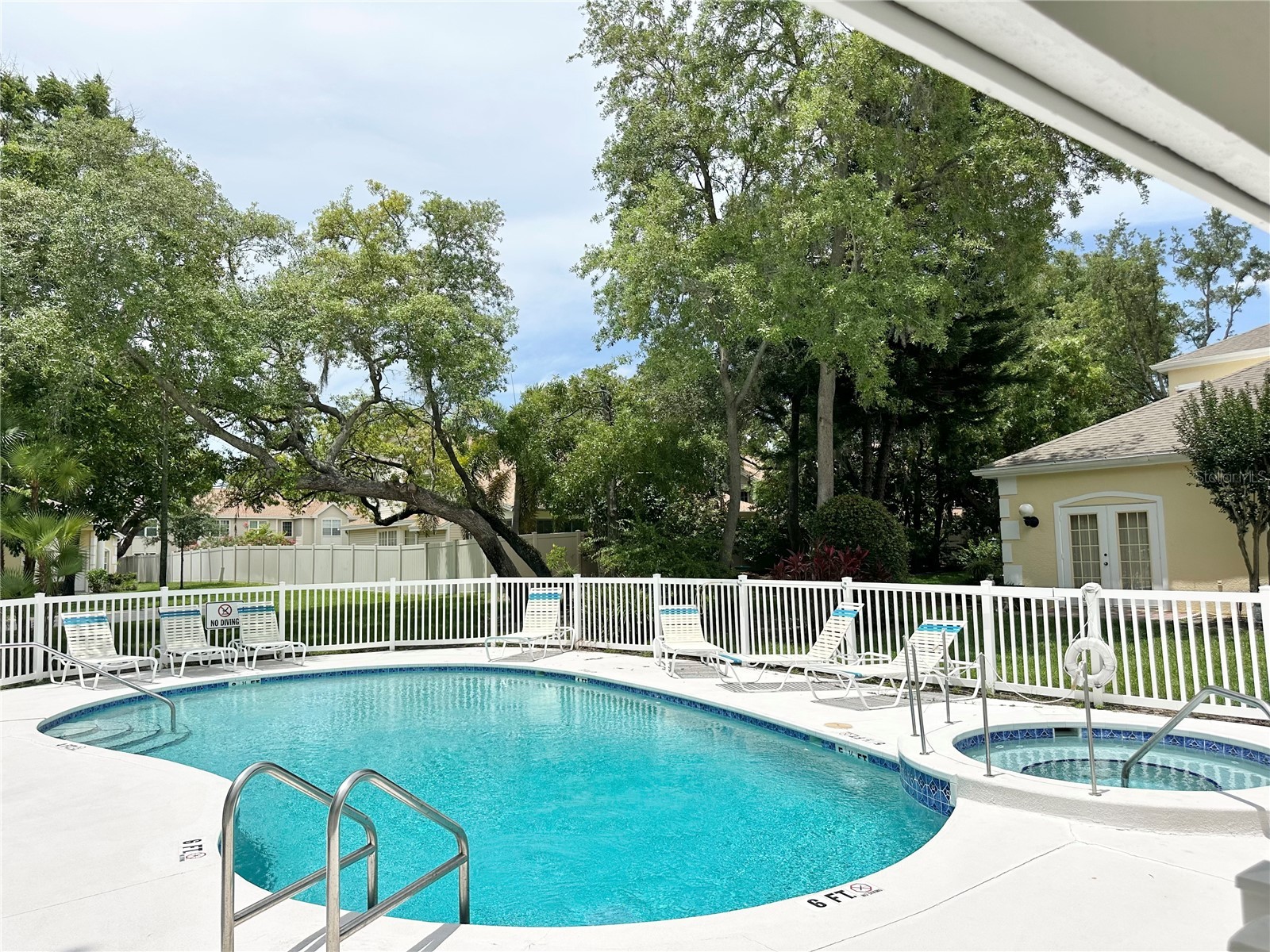 2189 Oak Forest Lane Palm Harbor FL 34683 W7886393 image5
