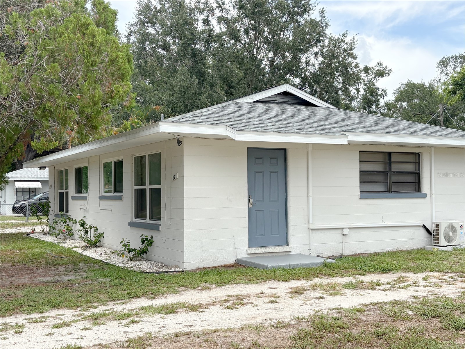 219 21st Street E #B Bradenton FL 34208 A4699239 image1