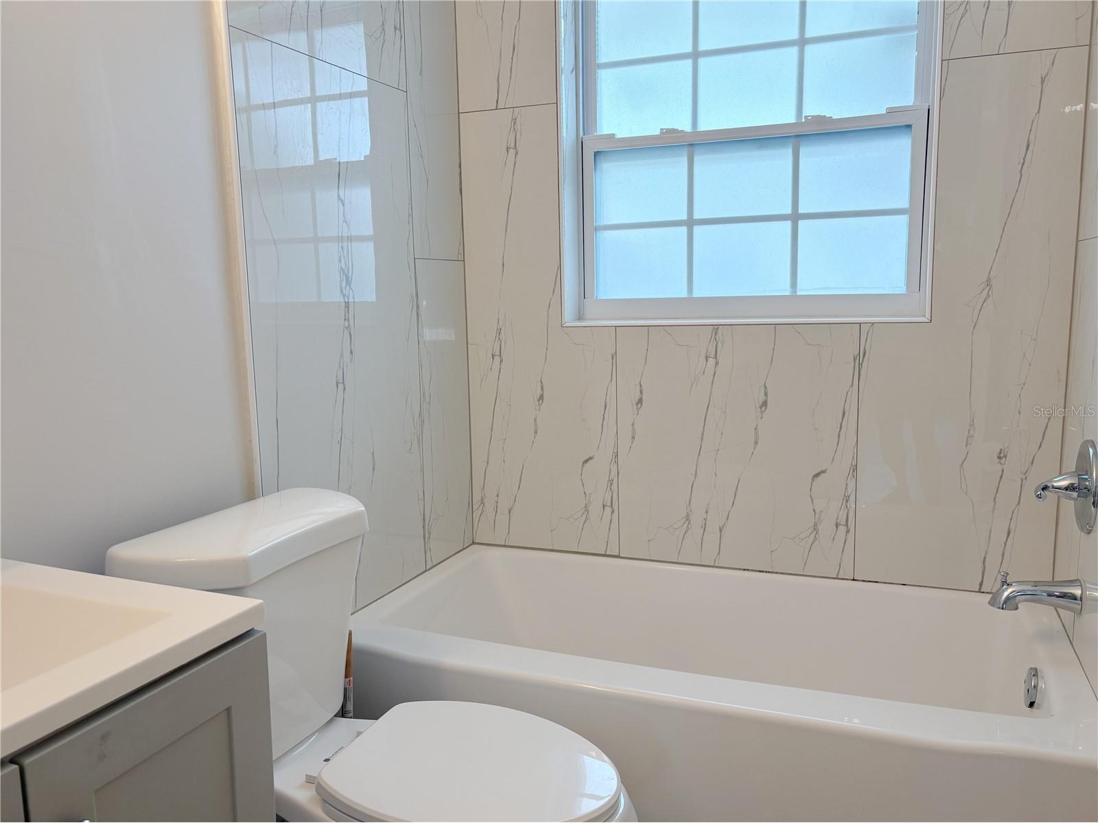 219 21st Street E #B Bradenton FL 34208 A4699239 image11