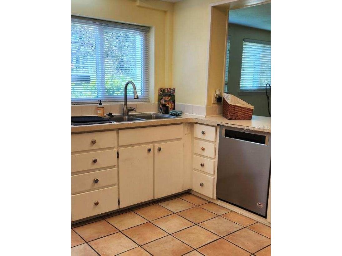 219 24th Street W Bradenton FL 34205 TB8471399 image11