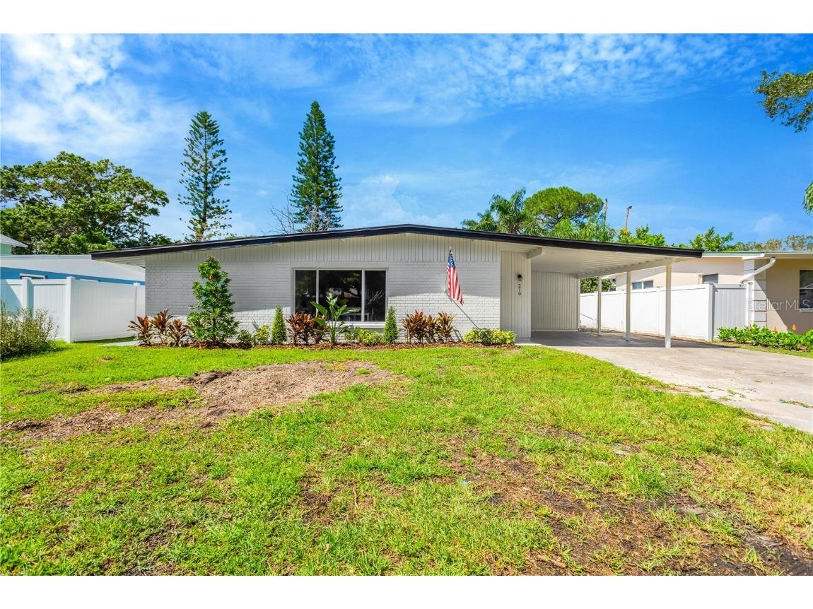 219 80th Avenue NE Saint Petersburg FL 33702 TB8380462 image1