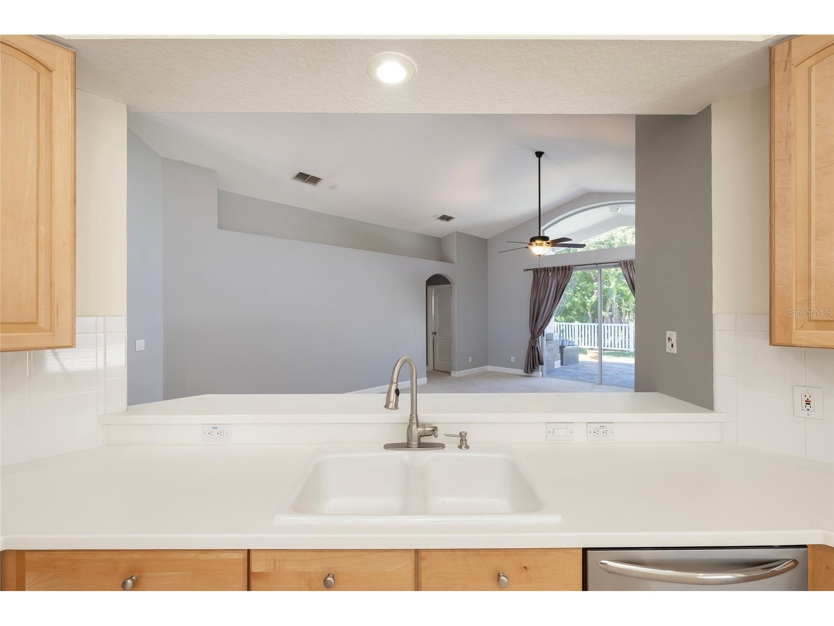 219 Bay Arbor Boulevard Oldsmar FL 34677 TB8498550 image9