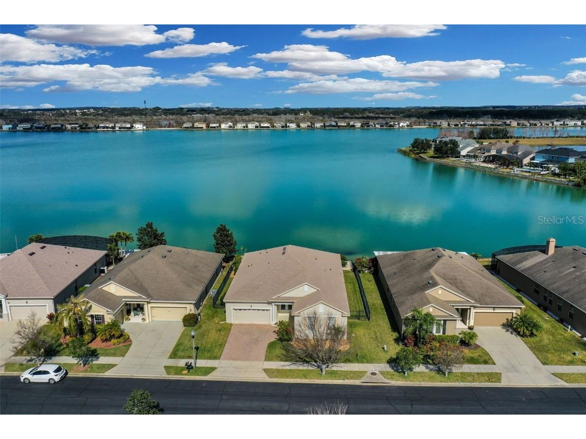 219 Blue Cypress Drive Groveland FL 34736 O6274554 image1