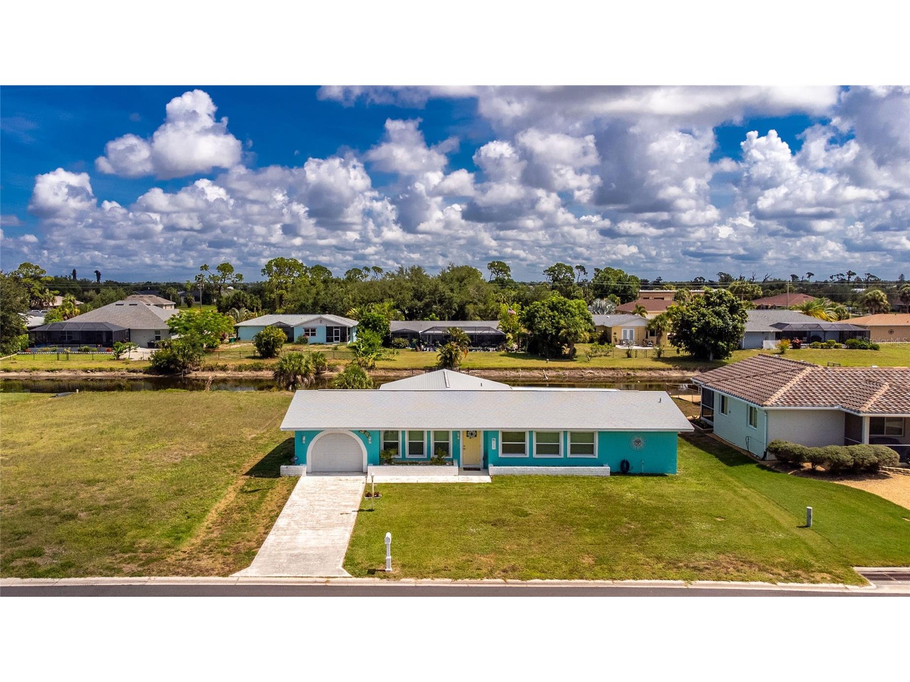 219 Caddy Road Rotonda West FL 33947 - ROTONDA RIVER D6147834 image1