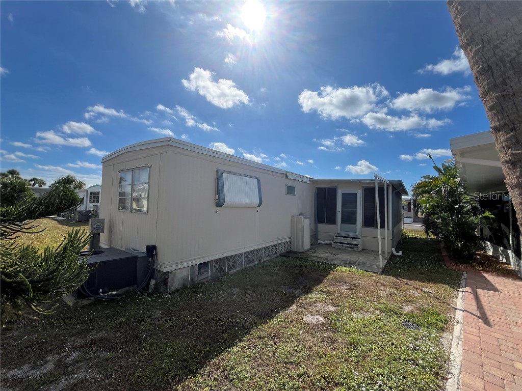 219 Como Drive Venice FL 34285 N6141172 image3