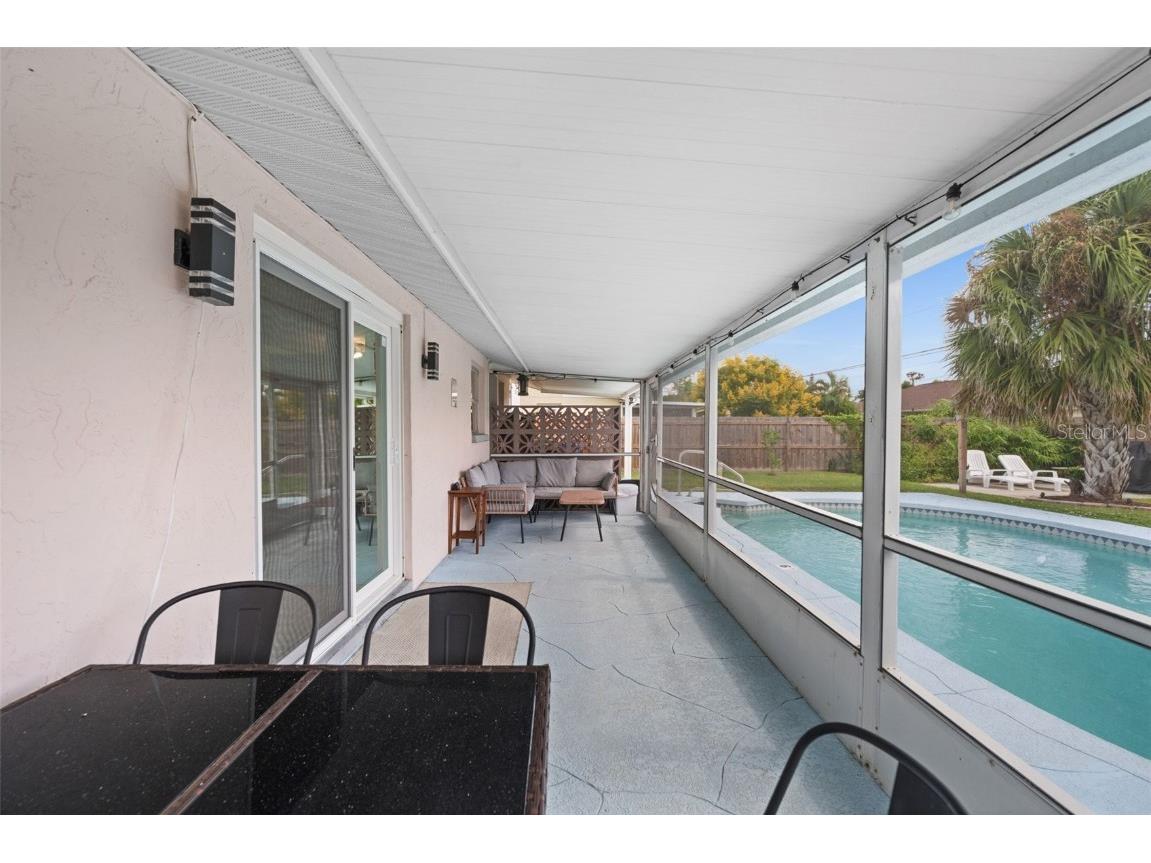 219 Coral Road Venice FL 34293 - GULF & BAY A4668201 image18