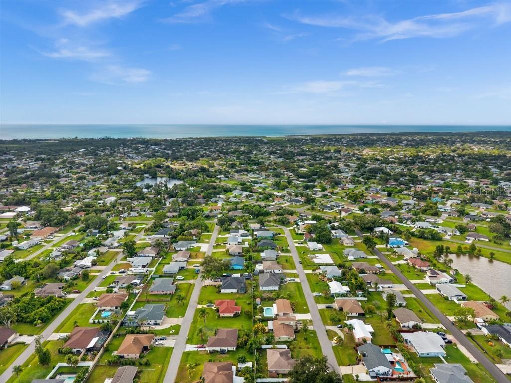 219 Coral Road Venice FL 34293 - GULF & BAY A4668201 image2