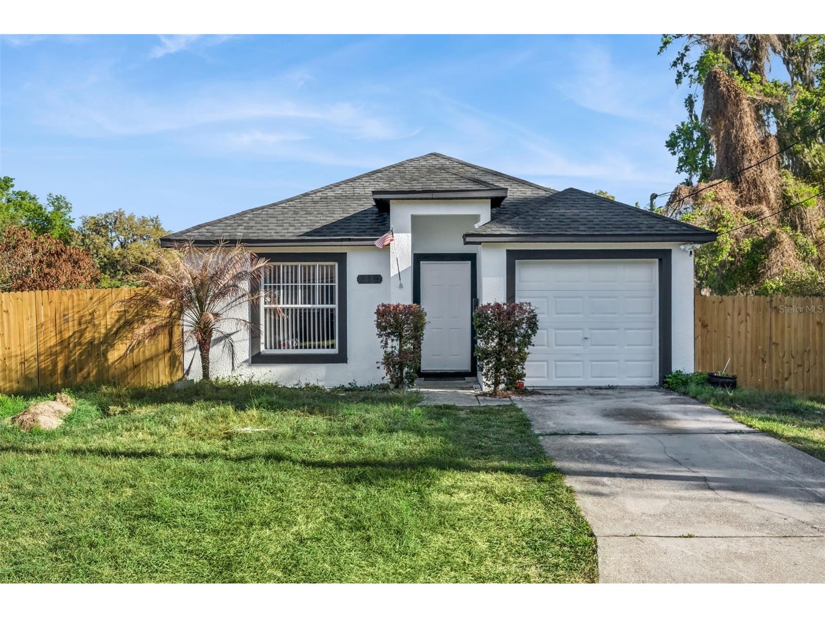 219 E 15th Street Apopka FL 32703 O6394148 image1
