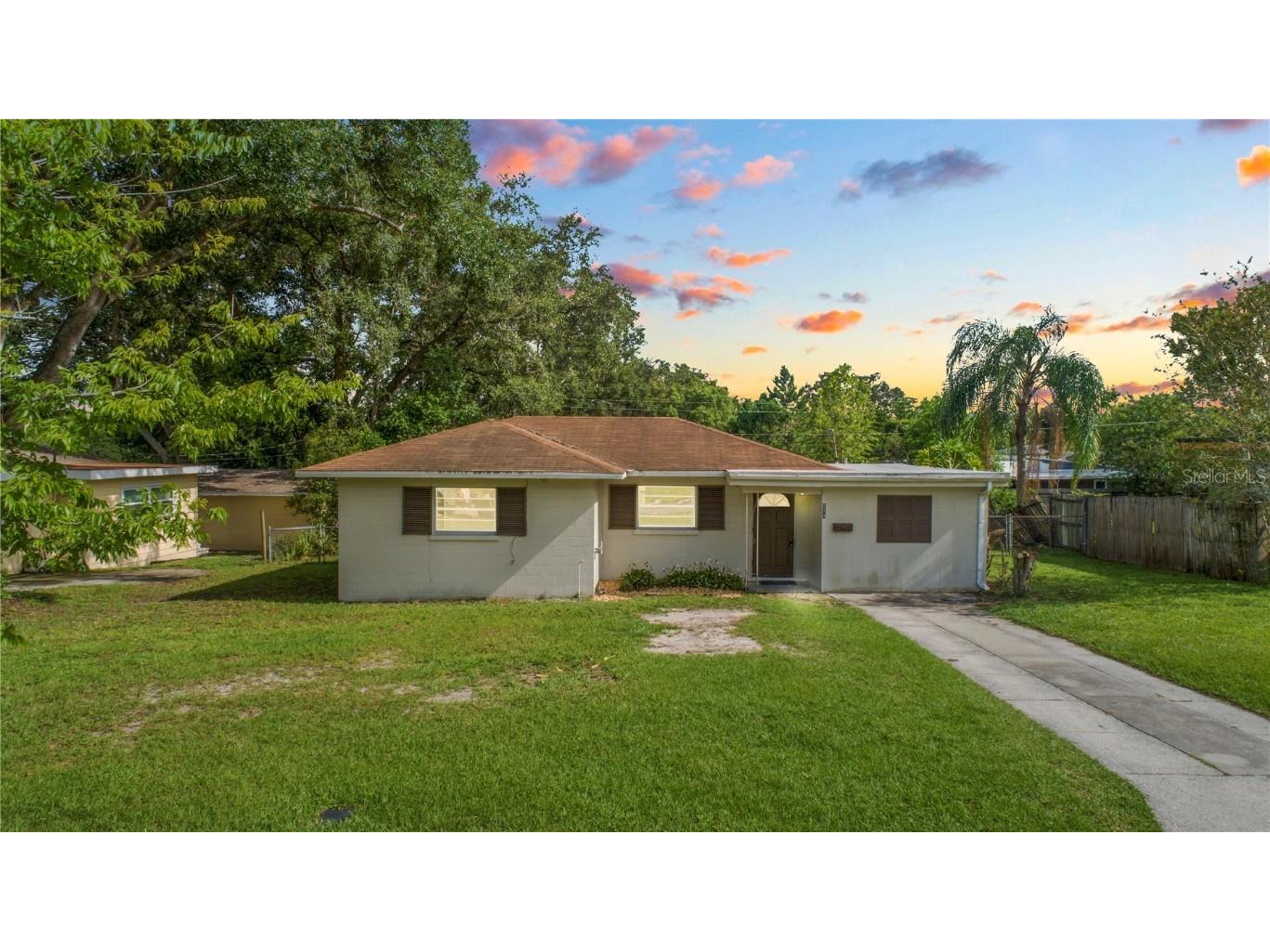 219 Eastway Drive Lakeland FL 33803 L4937988 image1