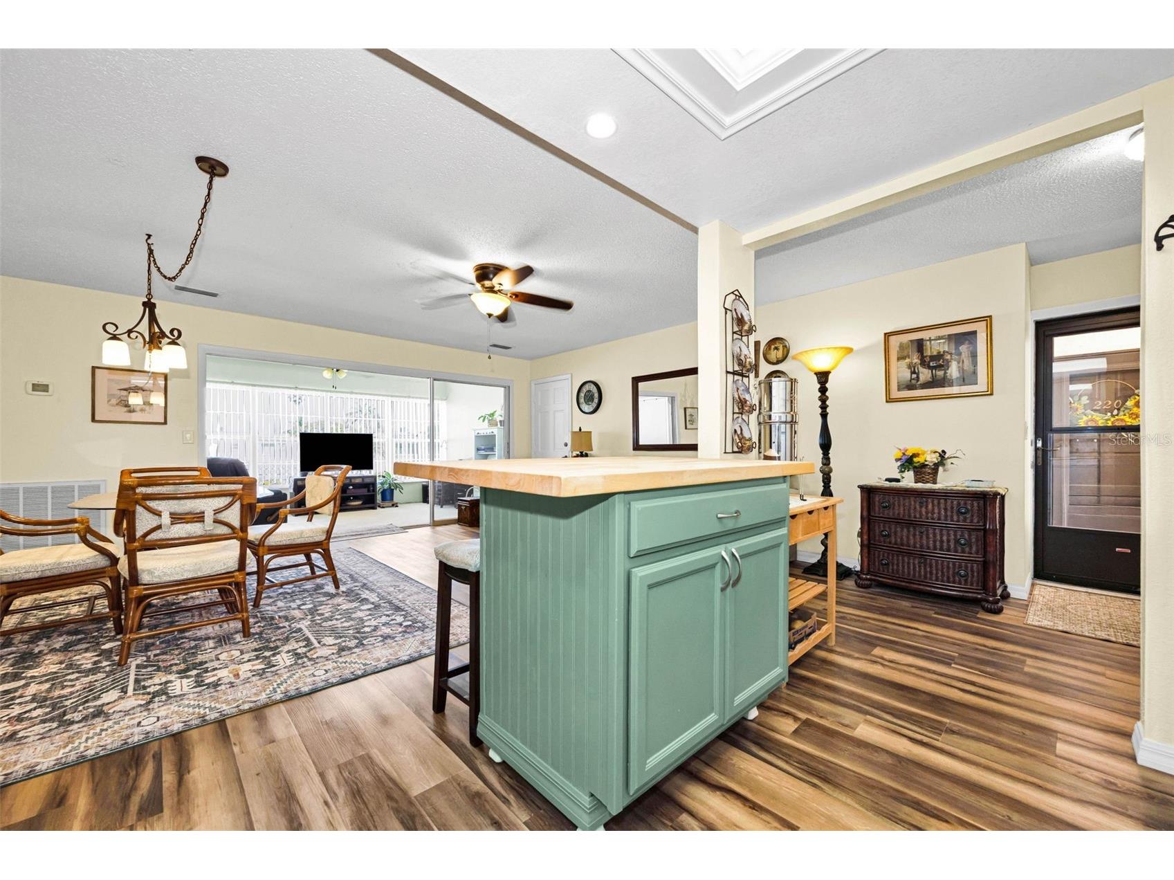 219 Elmwood Circle #219 Seminole FL 33777 TB8489082 image6