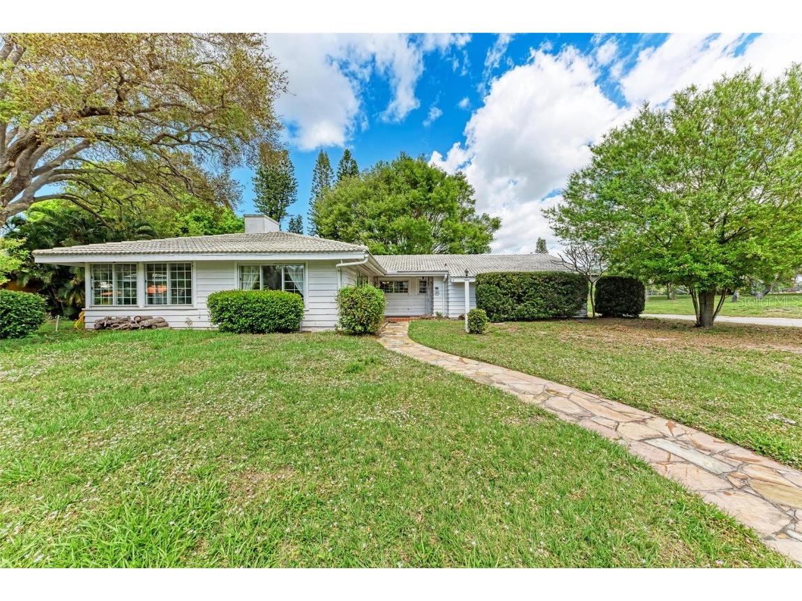 219 Greenwood Avenue Sarasota FL 34243 A4602914 image1