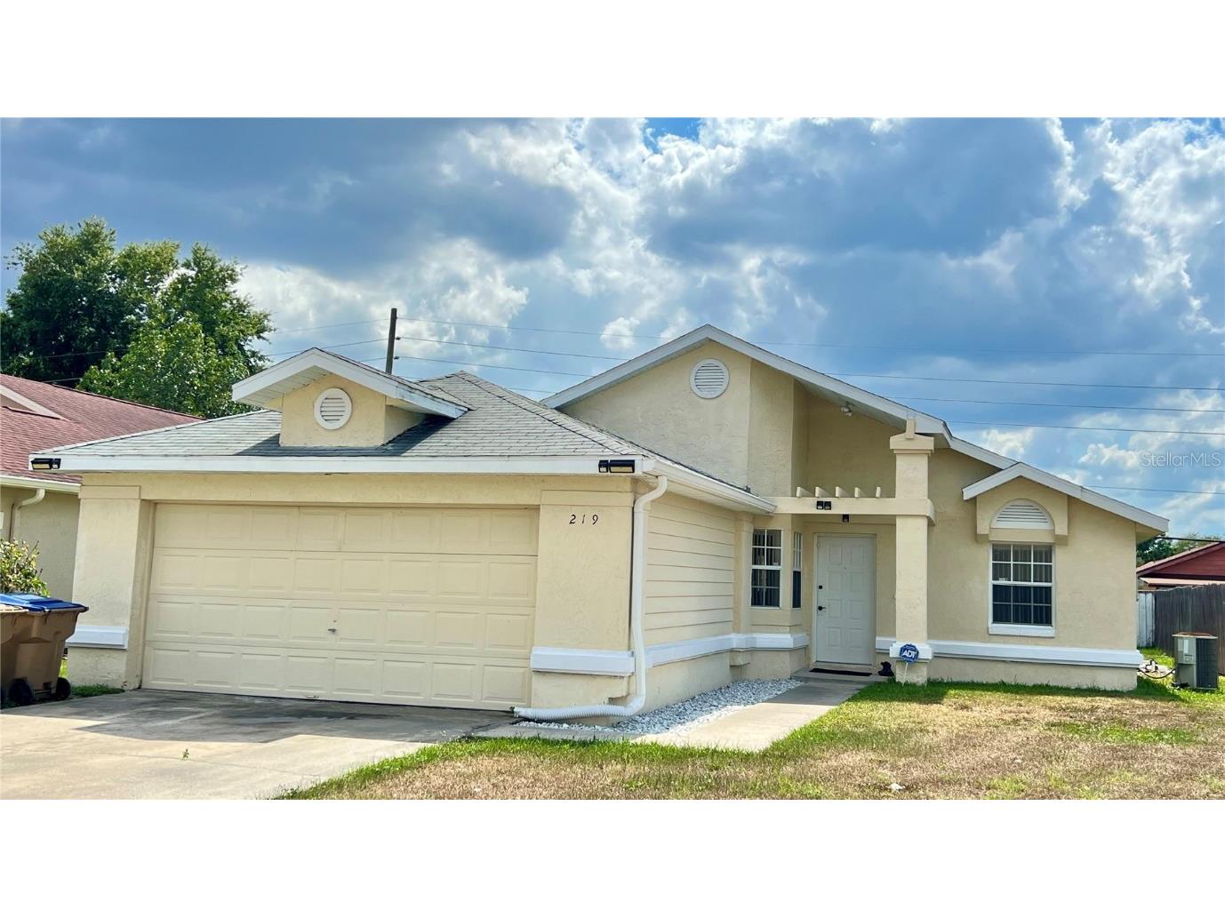 219 Hidden Springs Circle Kissimmee FL 34743 S5106451 image1