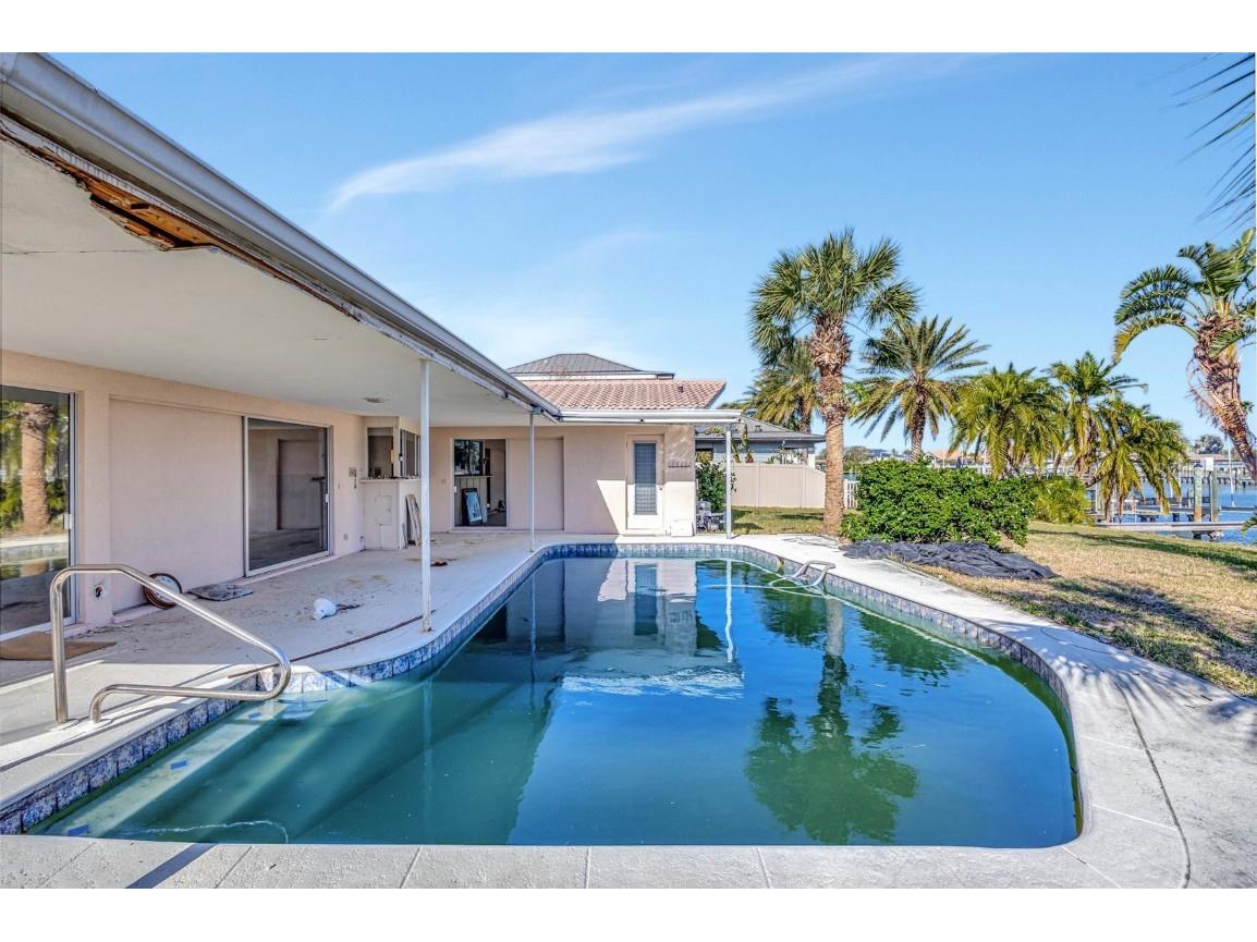 219 Leeward Island Clearwater FL 33767 - CLEARWATER CHANNEL TB8452622 image2