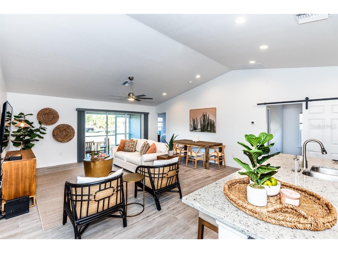 219 Lewis Circle #112 Punta Gorda FL 33950 C7454729 image8