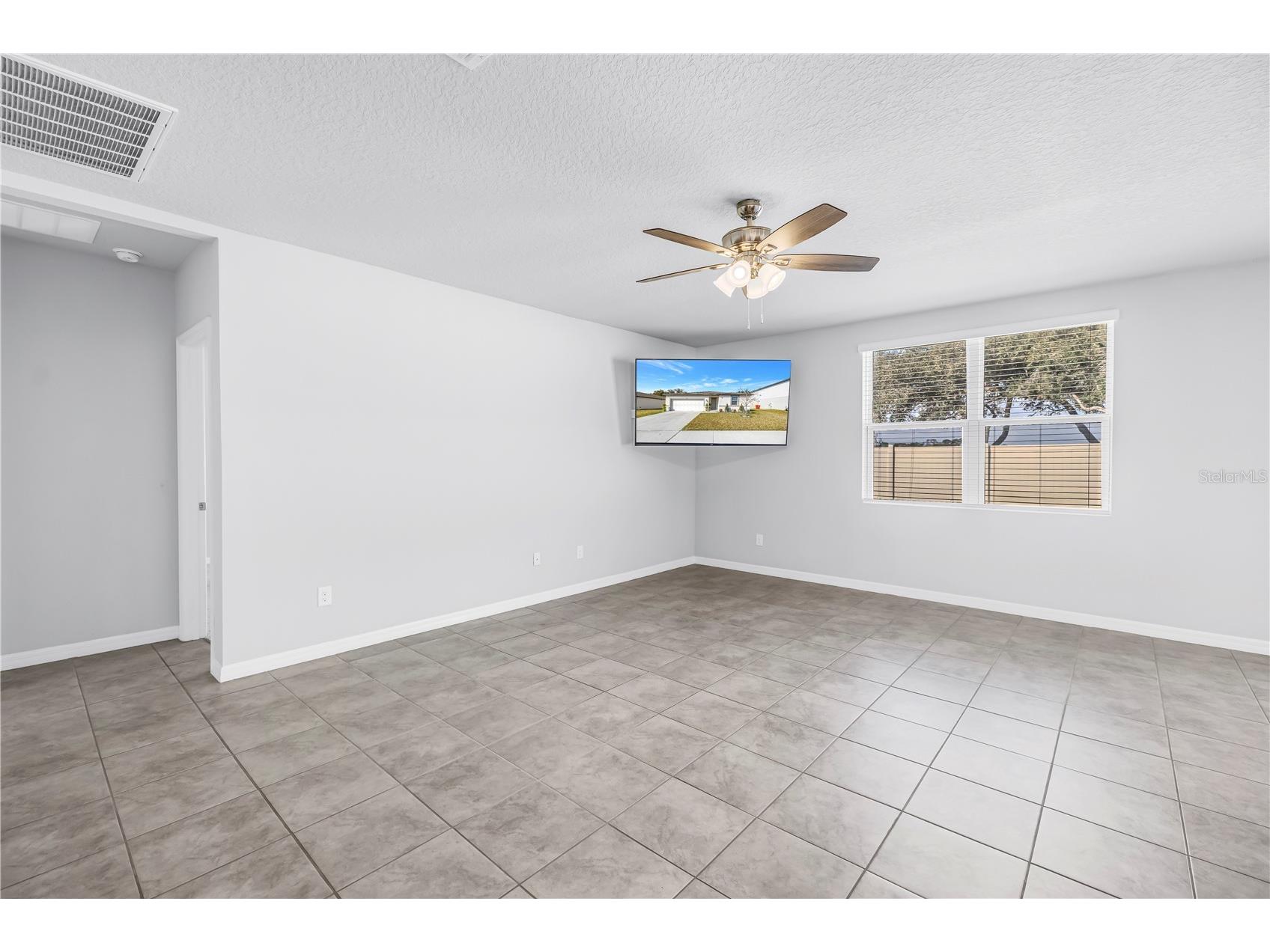 219 Lovely Court Plant City FL 33566 TB8477829 image17