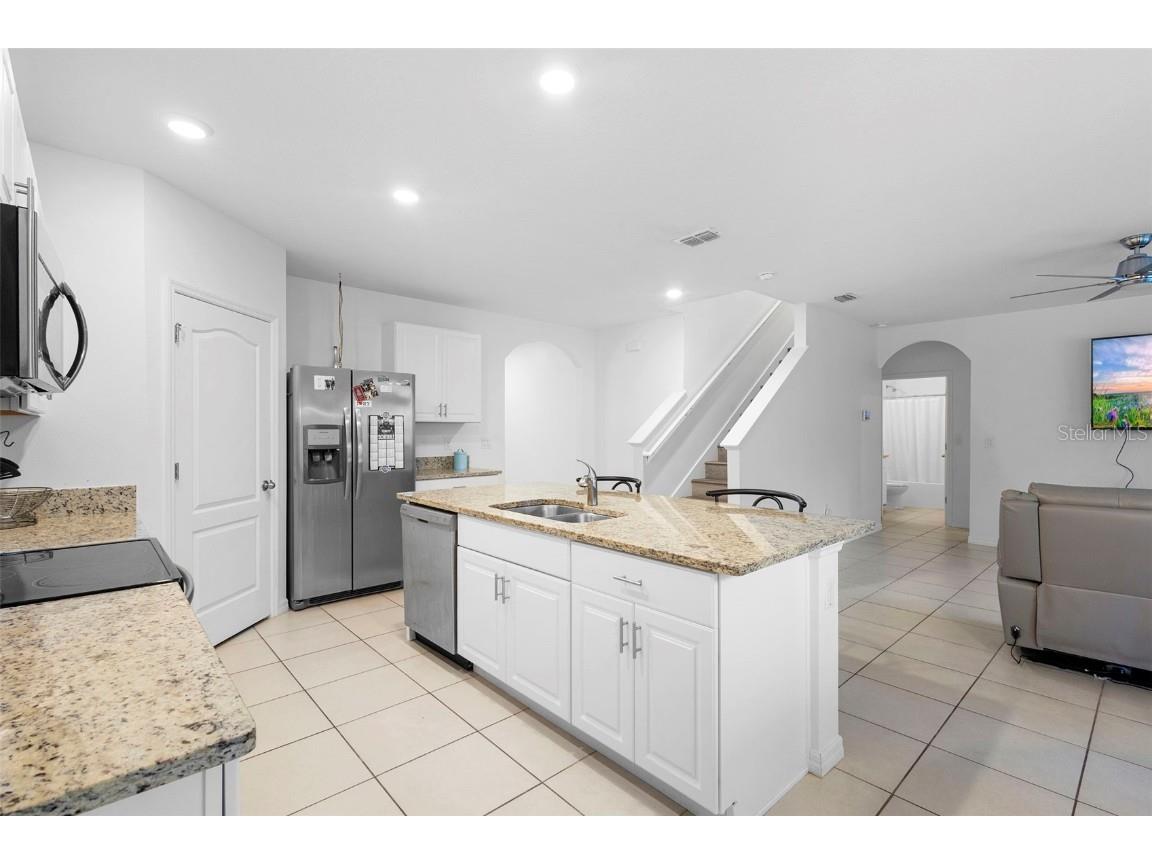 219 Meghan Circle Deland FL 32724 V4946327 image8