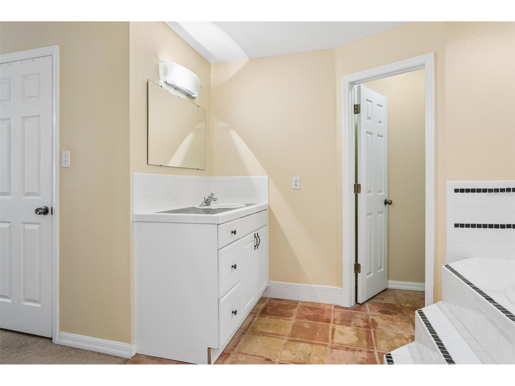 219 N Excelda Avenue Tampa FL 33609 TB8503016 image18