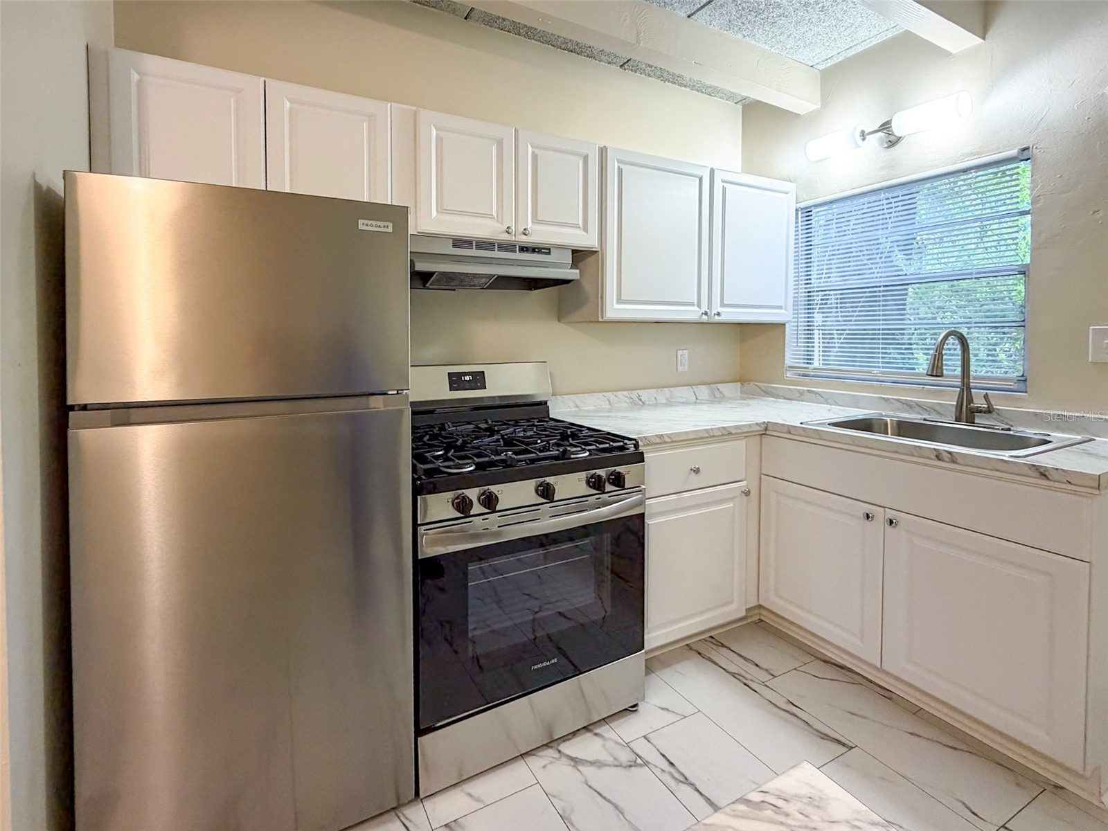219 NW 3rd Avenue #B Gainesville FL 32601 GC540768 image8