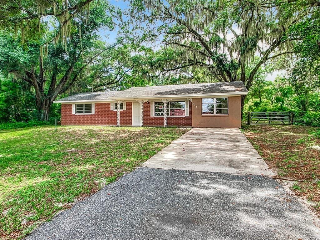 219 Oak Hill Road Lady Lake FL 32159 O6215222 image1