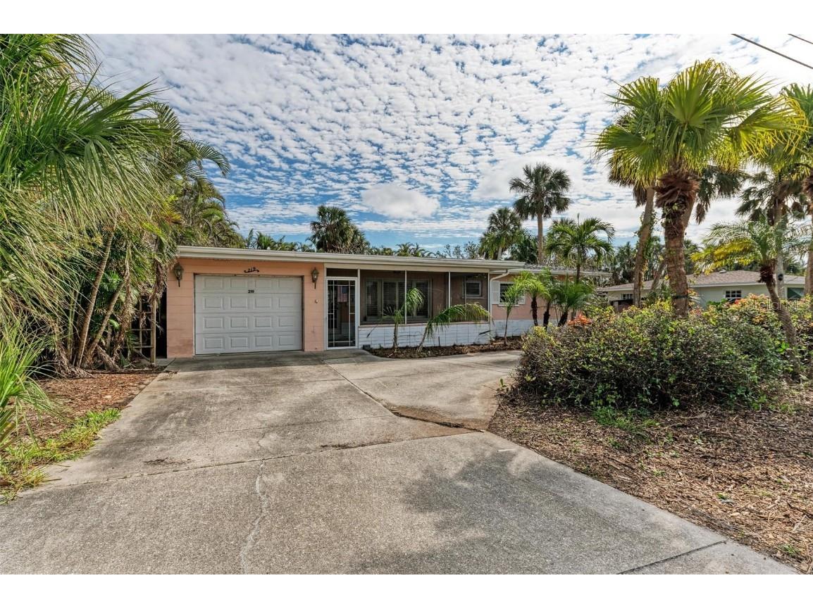 219 Periwinkle Plaza Anna Maria FL 34216 A4633292 image1