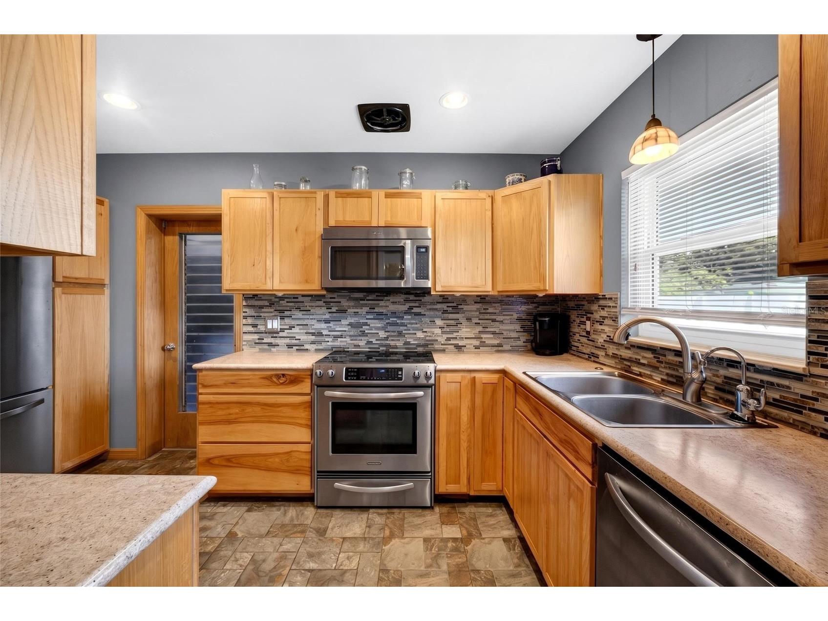 219 S Saturn Avenue Clearwater FL 33755 TB8502508 image8