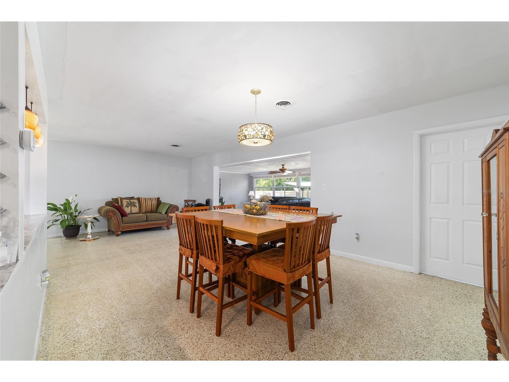 219 SE 20th Terrace Ocala FL 34471 OM722831 image22