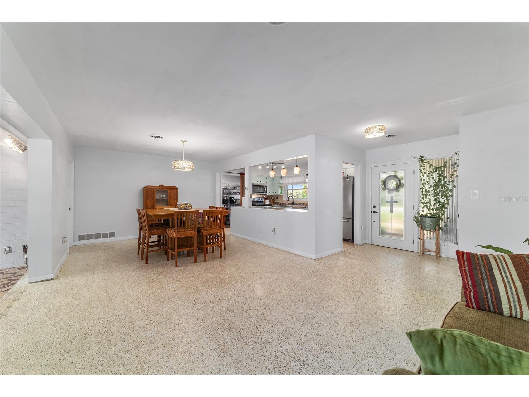 219 SE 20th Terrace Ocala FL 34471 OM722831 image24