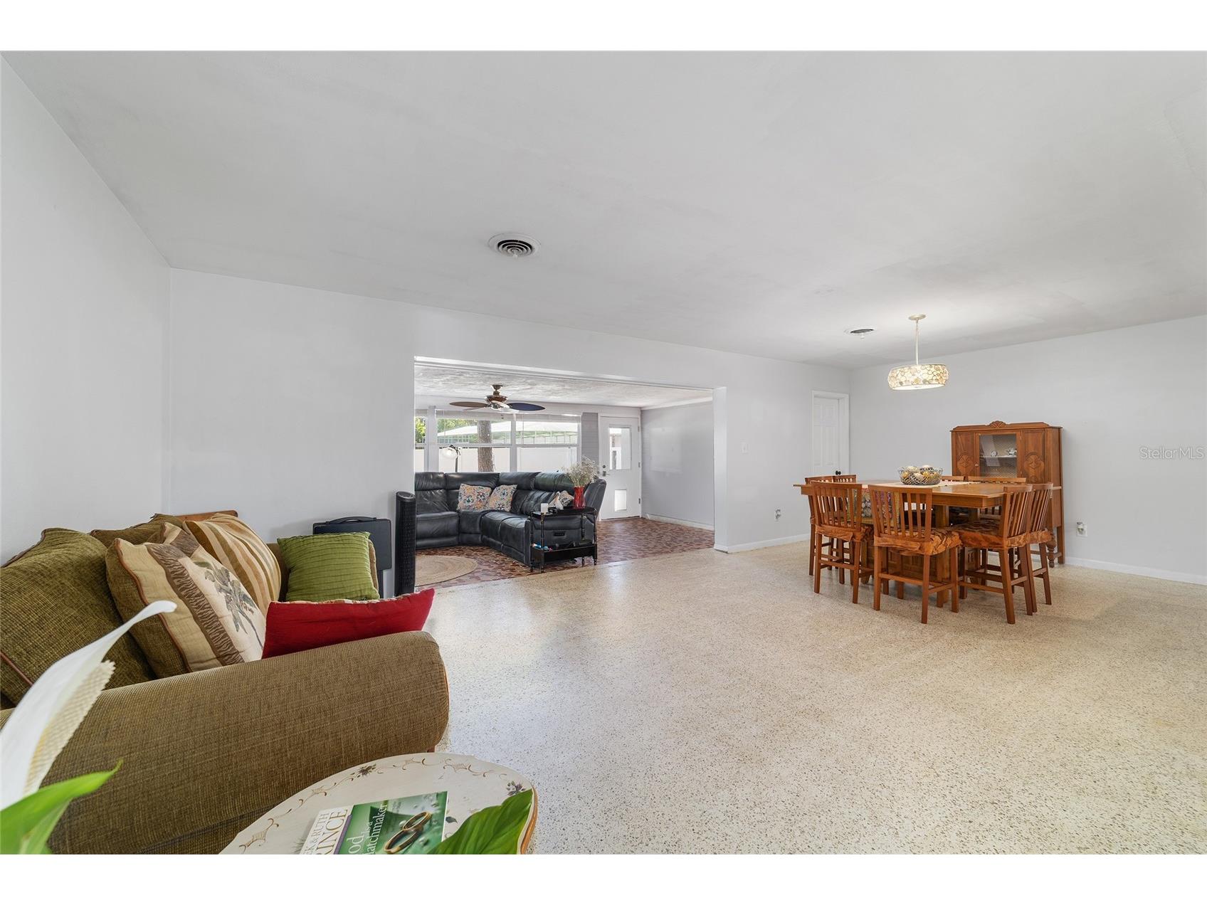 219 SE 20th Terrace Ocala FL 34471 OM722831 image25