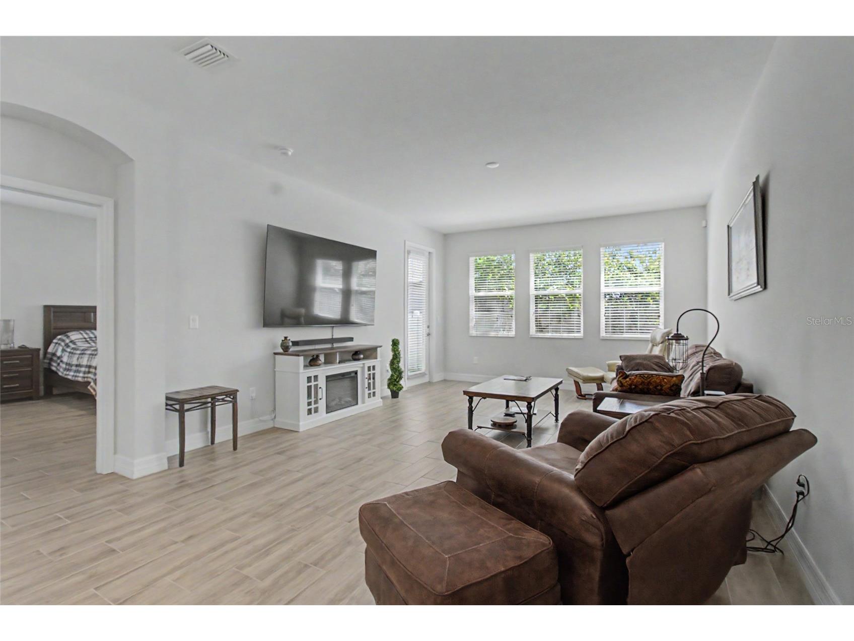 219 Villa Luna Lane Lutz FL 33549 TB8506310 image7